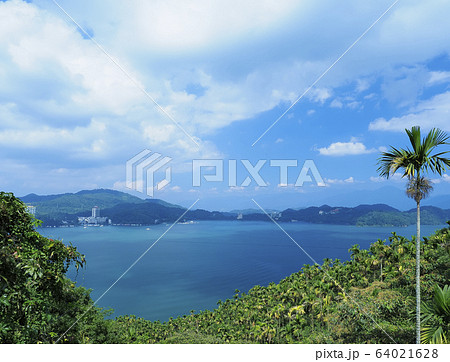 台湾・日月潭 玄奘寺からの眺め/ Sun Moon Lake, Taiwan 64021628