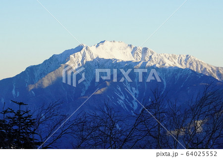 塩見岳からの仙丈ヶ岳 塩見岳からの仙丈ヶ岳 64025552