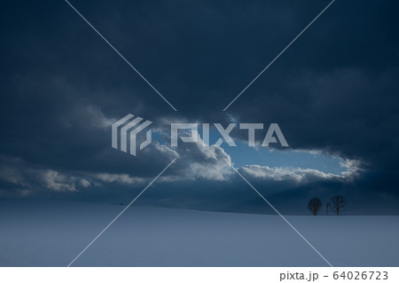 青の洞窟 64026723