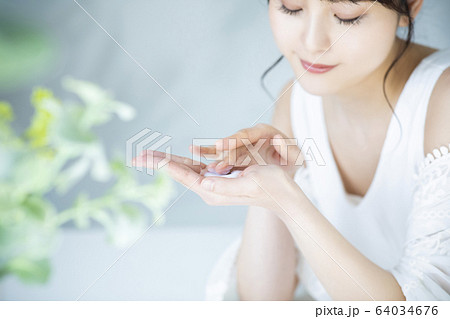 ビューティー　スキンケア 64034676