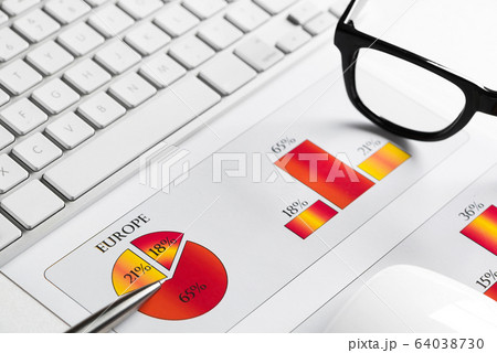 Preparing average sales report Preparing average sales report 64038730