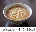 インスタントラーメン 64048914