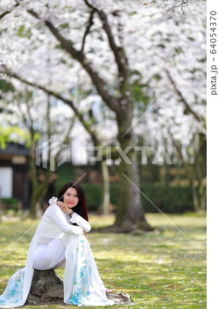 アオザイ 64054370