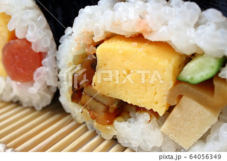 恵方巻き 64056349