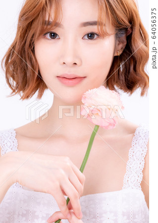 ビューティー 女性 女 64056375