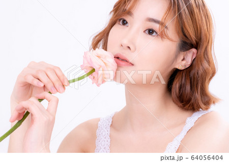 ビューティー 女性 女 64056404