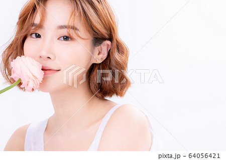 ビューティー 女性 女 64056421