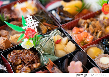 おせち料理 64058350