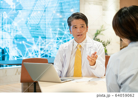 診察 医師 医療ビジネスイメージ 64059062