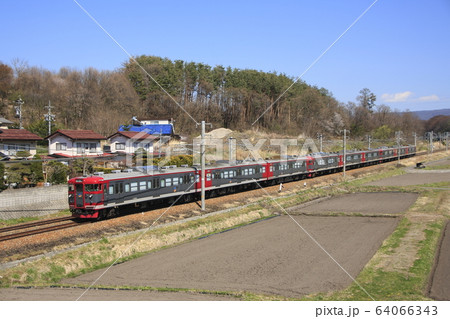 しなの鉄道115系（廃車車両9両の臨時移動） 64066343