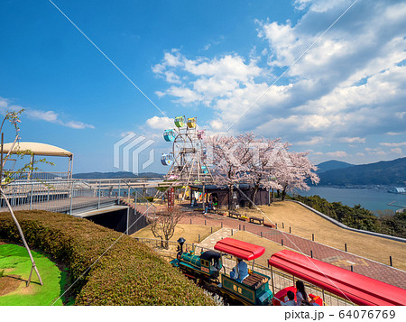 日本三景の天橋立 桜が満開の丹後半島天橋立 日本三景の天橋立 桜が満開の丹後半島天橋立 64076769