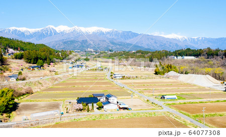 早春の中央アルプスを望む(上伊那郡飯島町から) 早春の中央アルプスを望む(上伊那郡飯島町から) 64077308