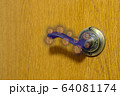 コロナウイルス ドア 付着 感染 64081174