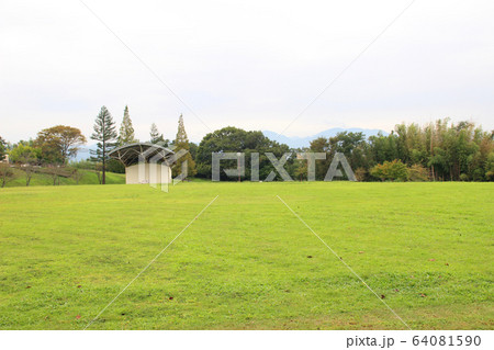 亀山公園・芝生広場/三重県亀山市若山町4番地 亀山公園・芝生広場/三重県亀山市若山町4番地 64081590