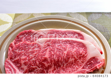 黒毛和牛サーロインステーキ肉 64084173