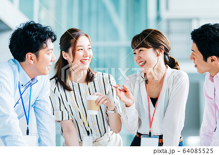 ビジネス　カジュアル 64085525