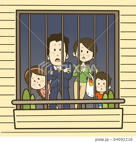 外出を制限されている家族 64092216