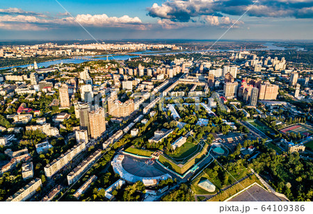 Aerial view of Pechersk, a central neighborhood of Kiev, Ukraine 64109386