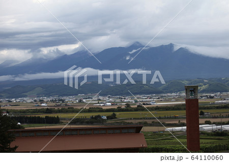 雲の十勝岳連峰_富良野 雲の十勝岳連峰_富良野 64110060