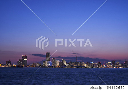 横浜夜景（大黒埠頭より） 64112652