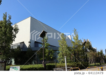 東京都立多摩図書館の建物 64113479