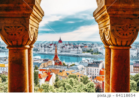 Panorama View on Budapest city from Fisherman 64118654