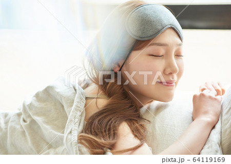 女性 女 女の子 64119169
