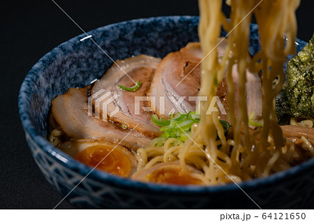 チャーシュー麺 チャーシュー麺 64121650