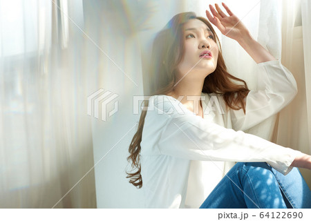 女性 女 女の子 64122690