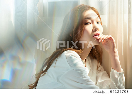女性 女 女の子 64122703