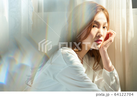 女性 女 女の子 64122704