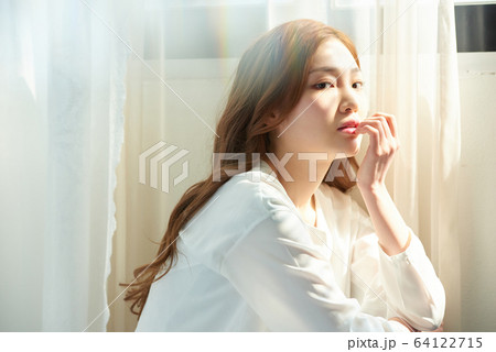 女性 女 女の子 64122715