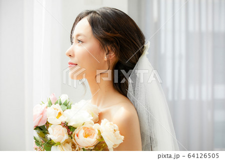 綺麗 女性 花嫁 ブライダル 結婚 ドレス モデル 人物 素材 綺麗 女性 花嫁 ブライダル 結婚 ドレス モデル 人物 素材 64126505