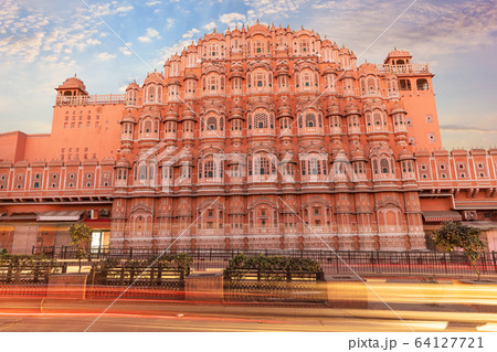 Hawa Mahal Place in the morning, Jaipur, Rajasthan, India 64127721