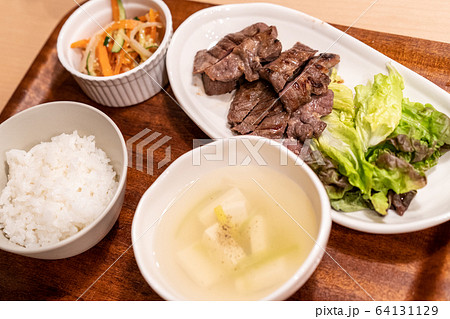 牛タン定食 64131129