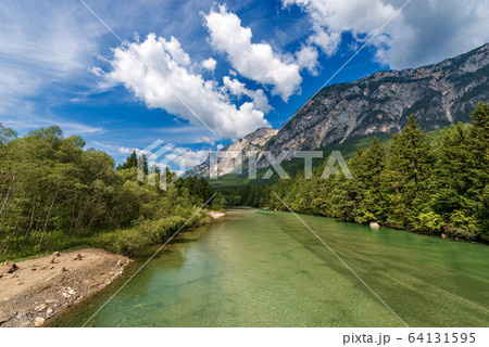 Green Gail river in summer - Carinthia Austria 64131595