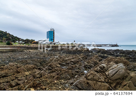 鹿児島県 馬毛島の葉山港 鹿児島県 馬毛島の葉山港 64137694