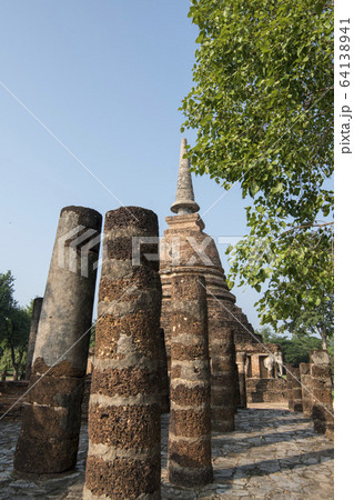 ASIA THAILAND SUKHOTHAI WAT CHANG LOM 64138941
