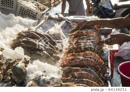 ASIA THAILAND HUA HIN NIGHT MARKET SEAFOOD 64139251