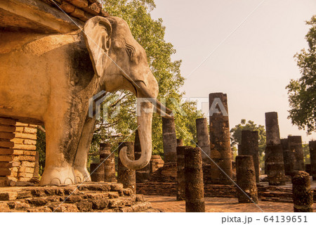 ASIA THAILAND SUKHOTHAI WAT CHANG LOM 64139651
