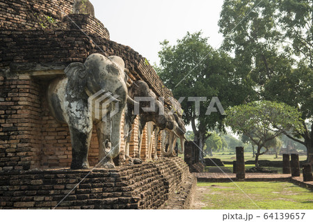 ASIA THAILAND SUKHOTHAI WAT CHANG LOM 64139657
