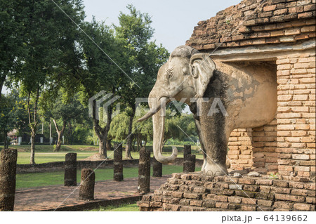 ASIA THAILAND SUKHOTHAI WAT CHANG LOM 64139662