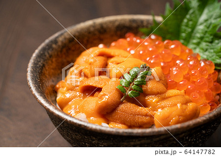 うにいくら丼 64147782