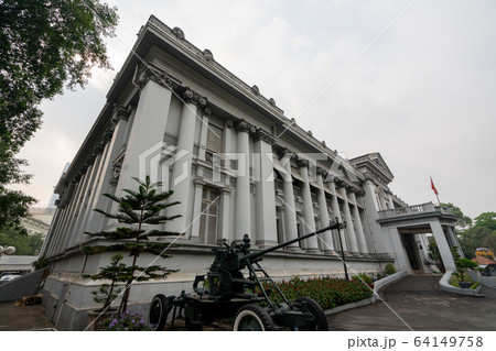 ホーチミン市博物館の外観 64149758