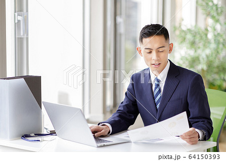 会社員 64150393