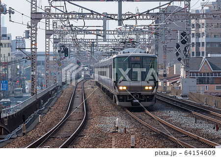 JR西日本223系関空紀州路快速（編成写真） 64154609