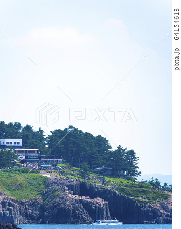 東尋坊の風景 福井県坂井市三国町安島 東尋坊の風景 福井県坂井市三国町安島 64154613