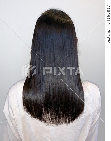 ツヤツヤ、サラサラ、ストレートヘア 64160817