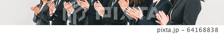 business　拍手　大勢　ビジネスパーソン 64168838
