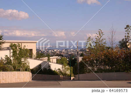 高級住宅地芦屋の街並み 64169573